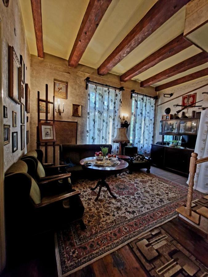 Willa Szwadron Łańcut Exterior foto