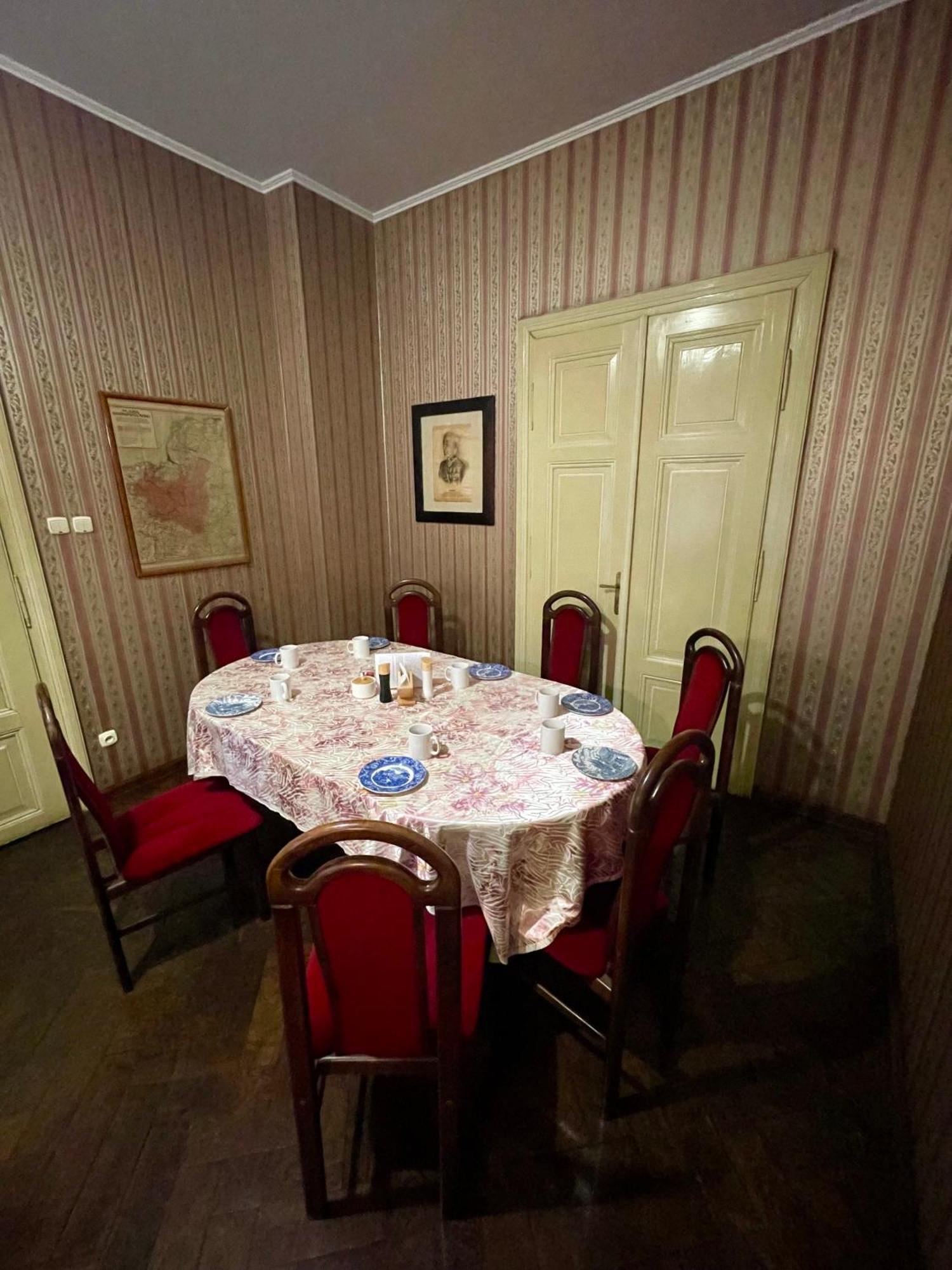 Willa Szwadron Łańcut Exterior foto